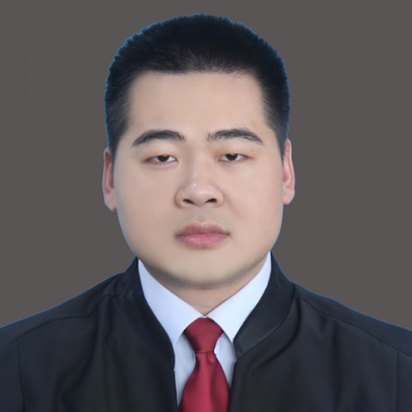 潘振旭律师