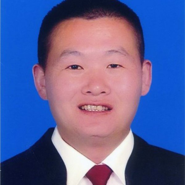 胡秀寒律师